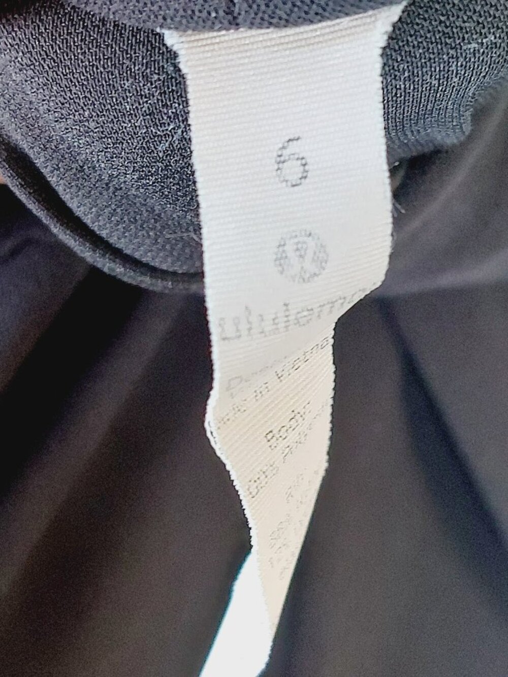 Lululemon Women's Black Align Ready To Rulu Tapered Jogger Pants Size 6 - Picture 6 of 8
